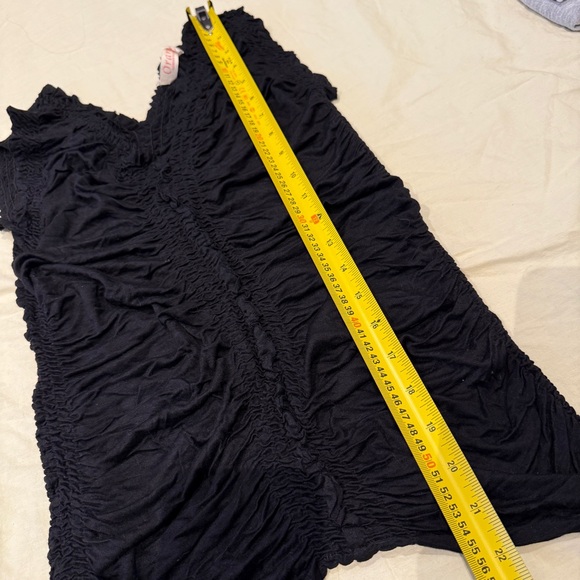 3/$15‼️ Elegant Black Ruched V-Neck Tank Top, One Size, Stretch Fit, Like New - Picture 9 of 11
